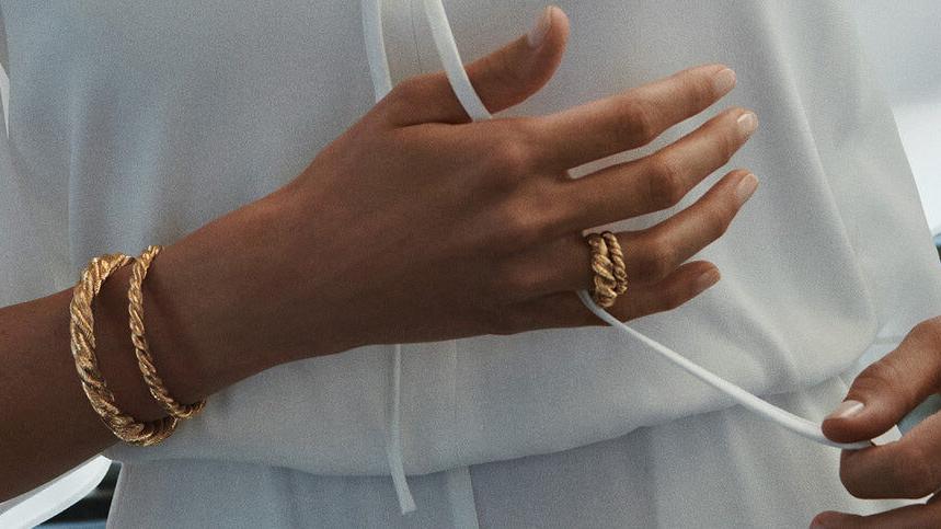 A Mother's Love Embodied in Gold